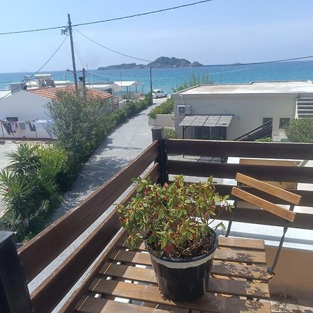 Ayerina First Floor Apartment 阿里拉斯 外观 照片